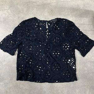 Zara Lace Too